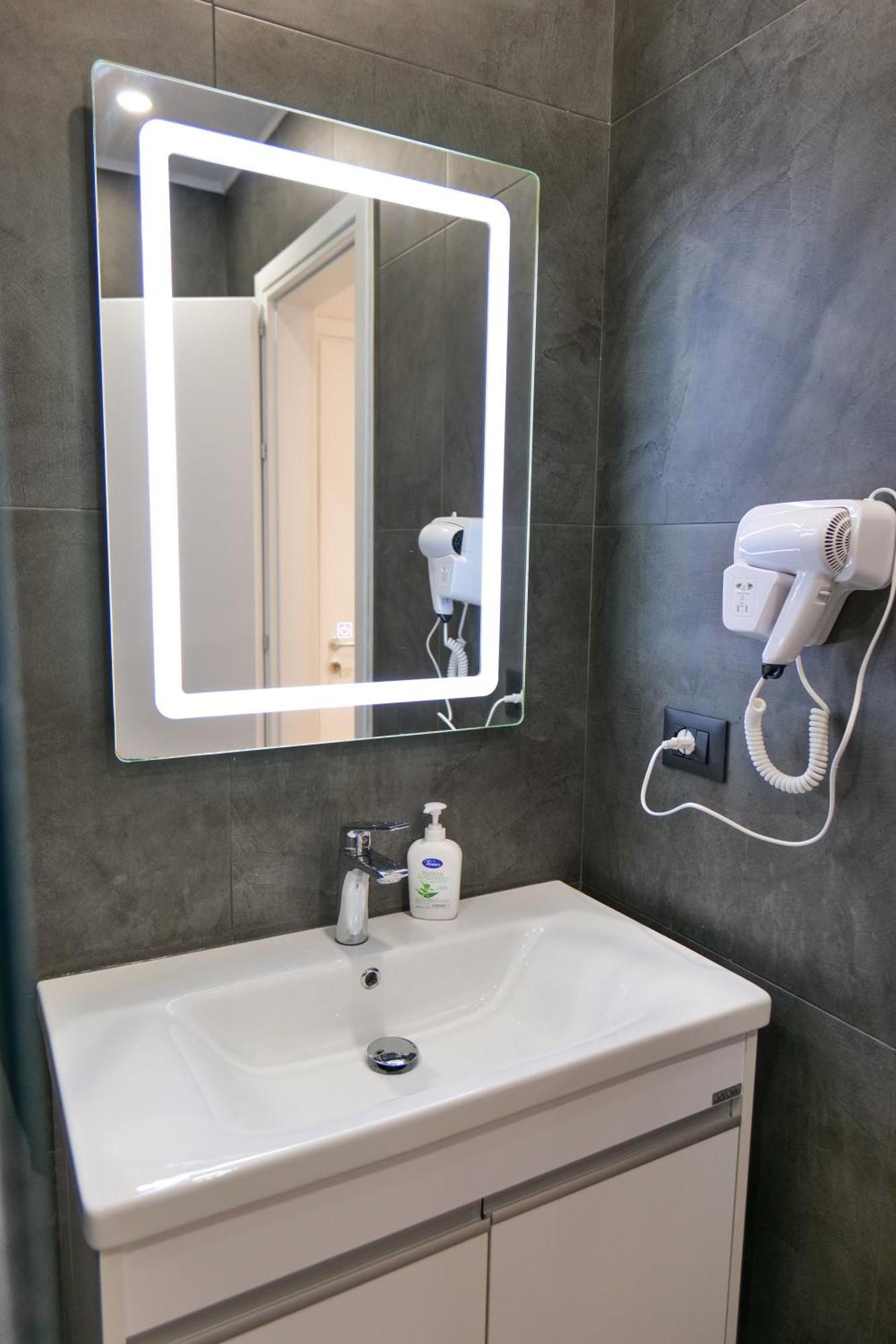 Hotel Celaj Vlorë Extérieur photo