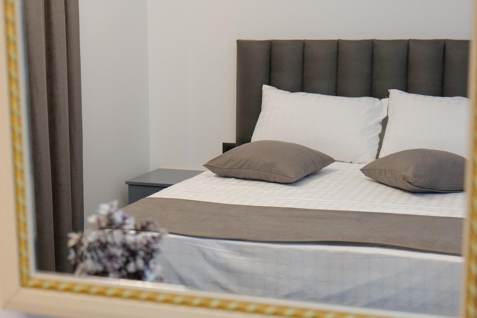 Hotel Celaj Vlorë Extérieur photo