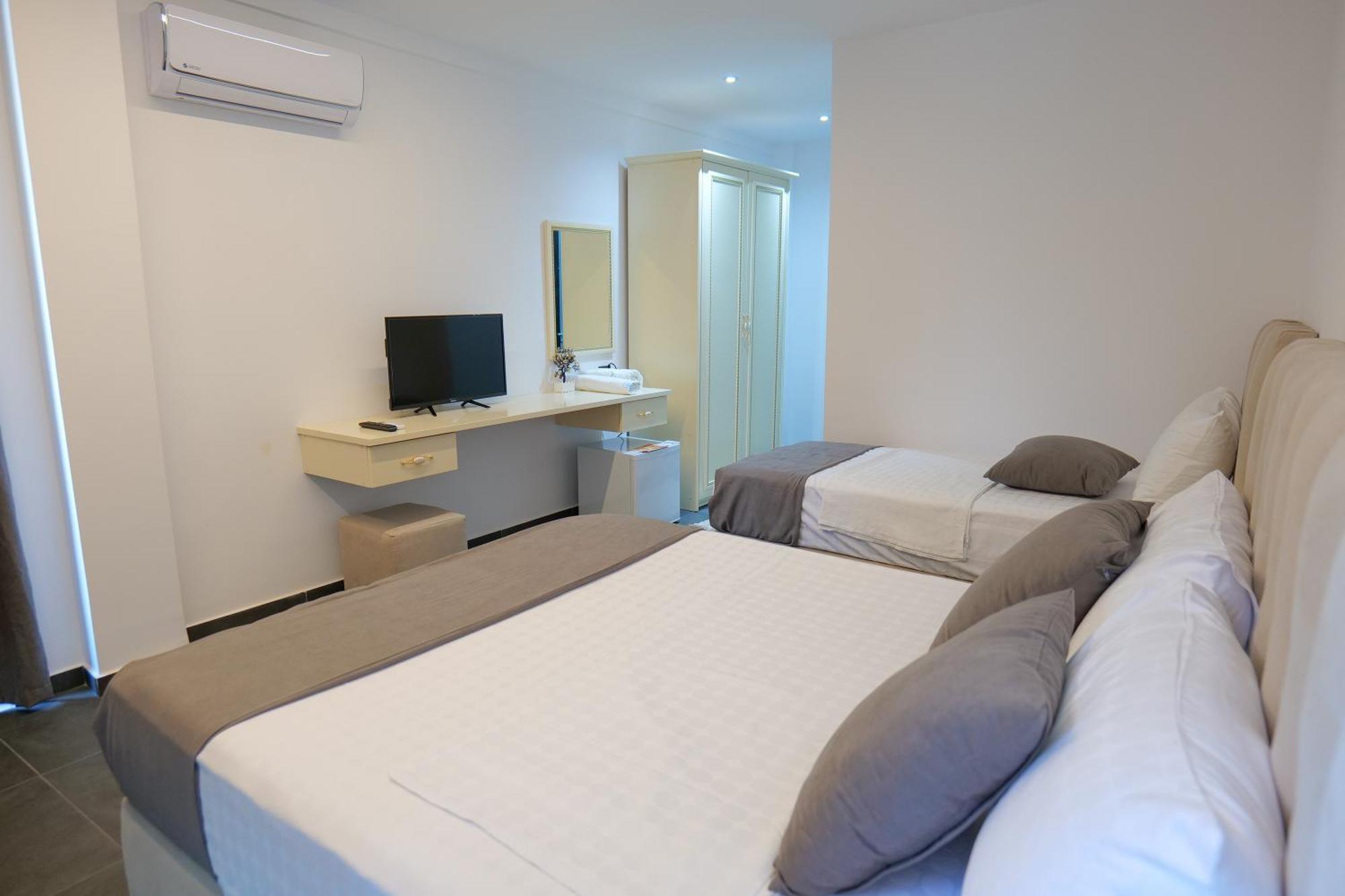 Hotel Celaj Vlorë Extérieur photo