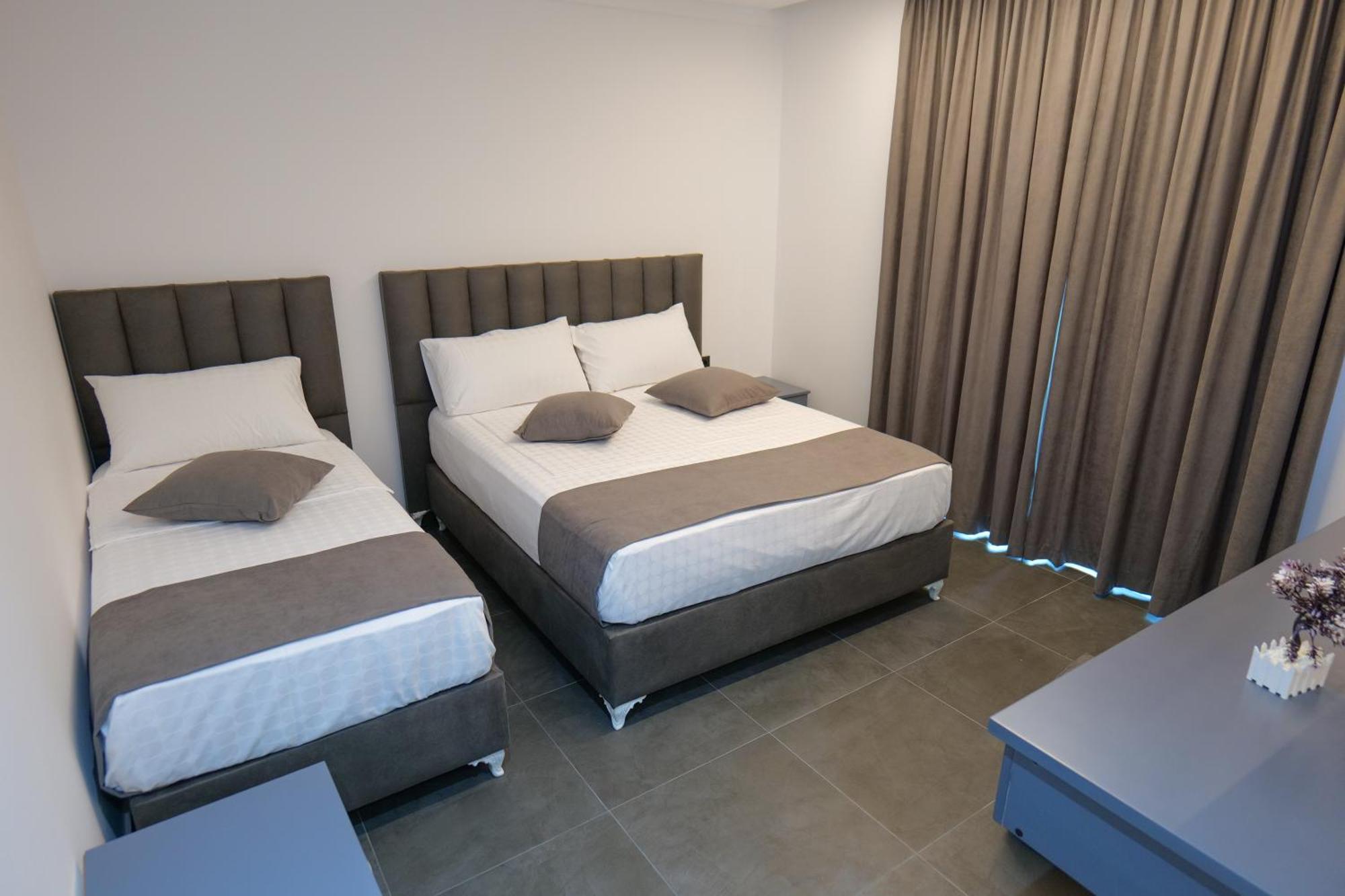 Hotel Celaj Vlorë Extérieur photo
